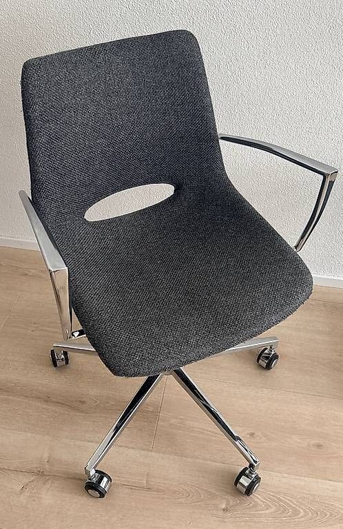 Stühle: Bürostuhl – Gebraucht aus Stansstad von nic_tcj9