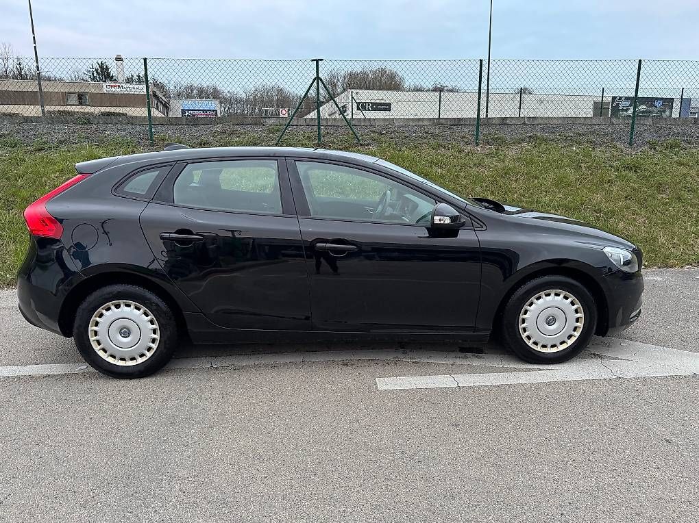 Volvo Automobili: Volvo V40 – Usato da Lausanne venduto da lau_55gf 1