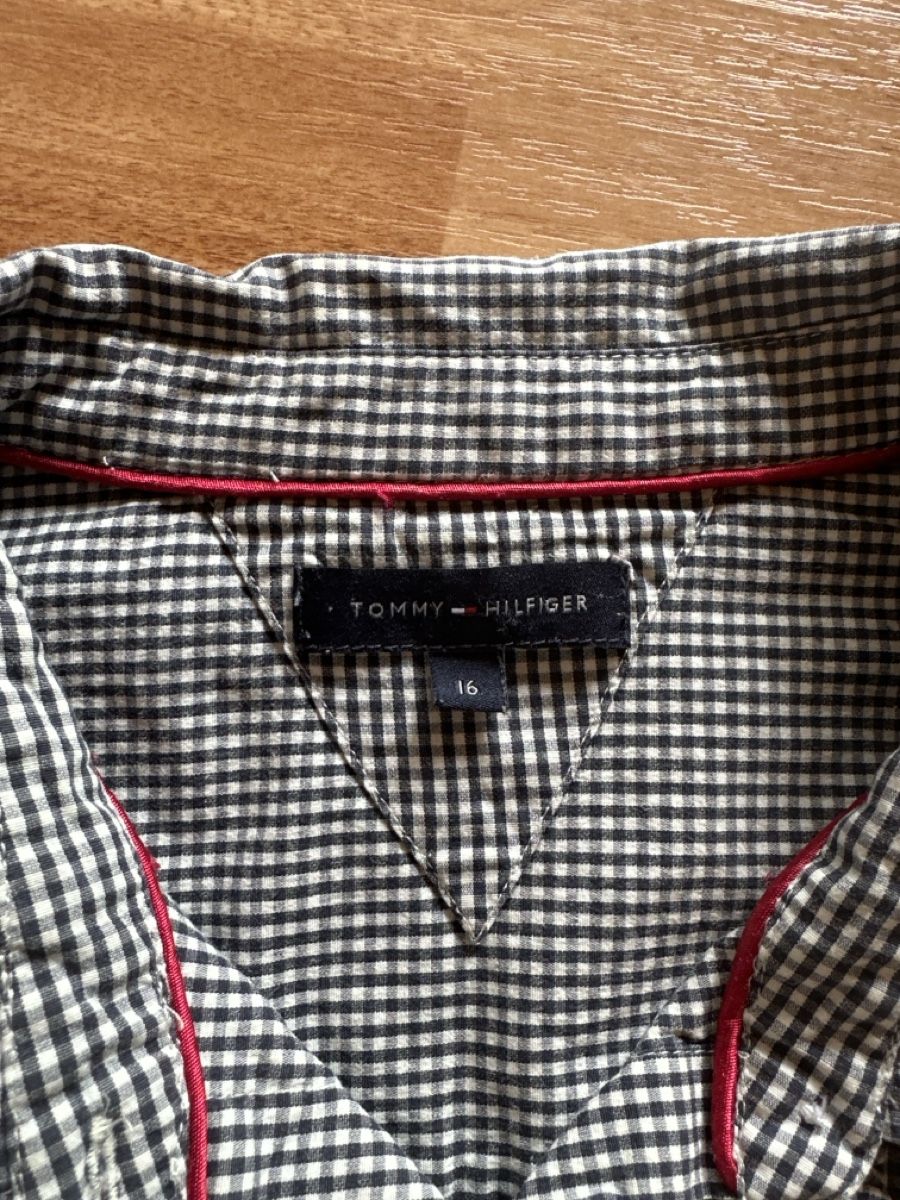 Tommy Hilfiger Camicette: Tommy Hilfiger Bluse, Grösse 16, einf. Brustweite ca. 41 cm – Usato da St. Gallen venduto da mai_gd7k 1
