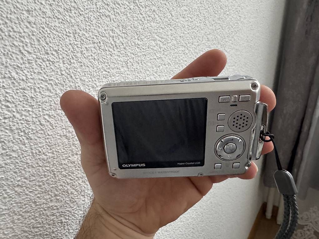 Fotocamera: Olympus mju 770 SW – Usato da Heerbrugg venduto da lamm