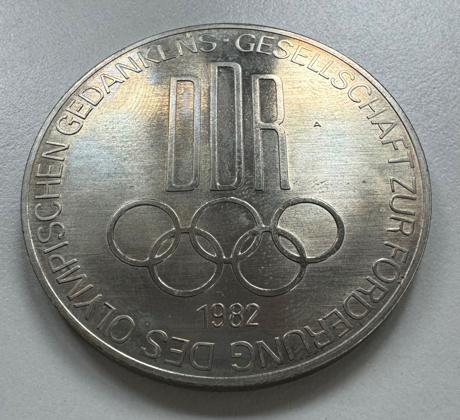 Medaglie: DDR Gedenkmedaille "Willibald Gebhardt" | ab 1.- – Usato da St. Gallen venduto da ti_7knv 6