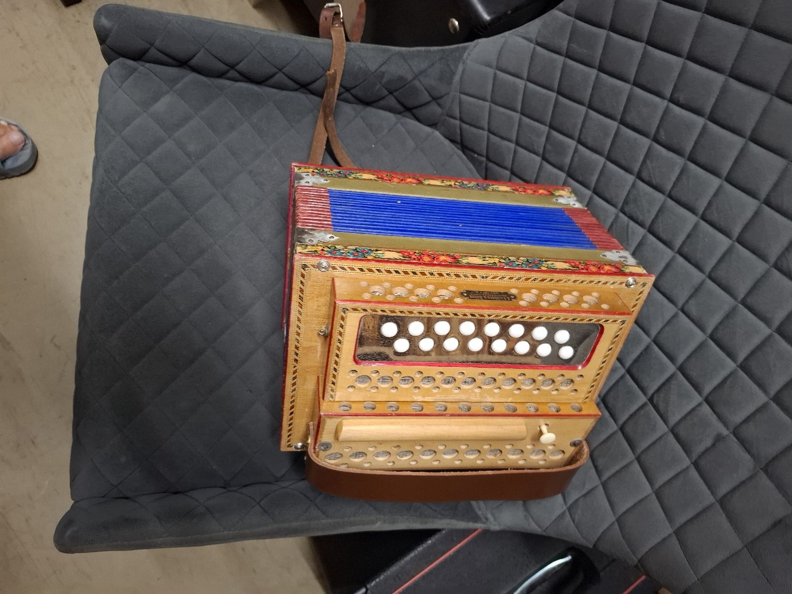 Musikinstrumente: Eichhorn orgeli – Gebraucht aus Villeneuve von BibiVintage 6