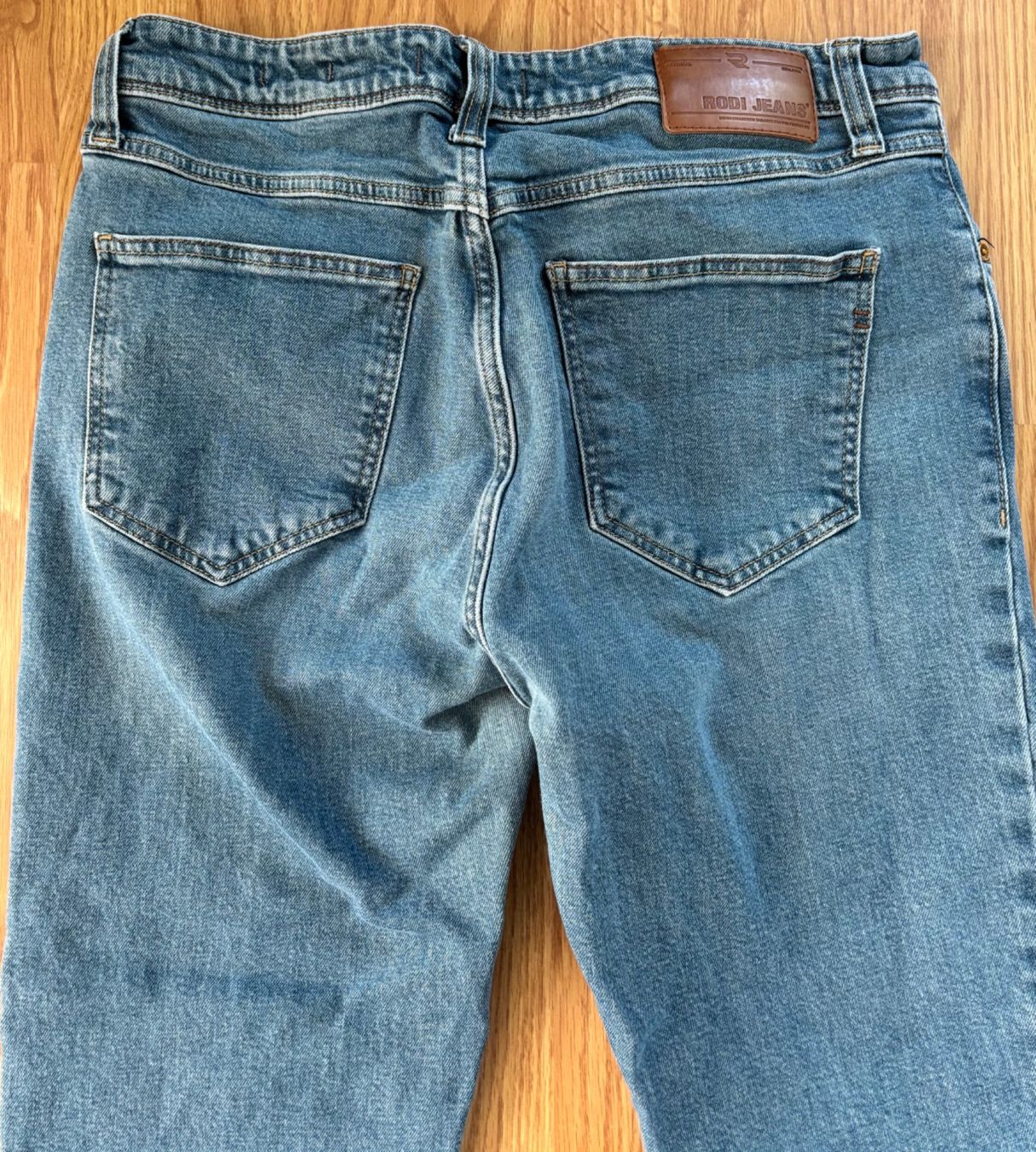Jeans: RODI Denim Jeans Regular Fit | Gebraucht – Usato da Suhr venduto da twt_gb7n 4