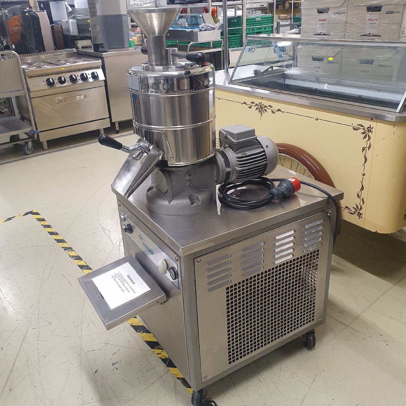 Elettrodomestici da cucina: Glace maschine – Usato da Niederwangen BE venduto da HasGastrobedarf