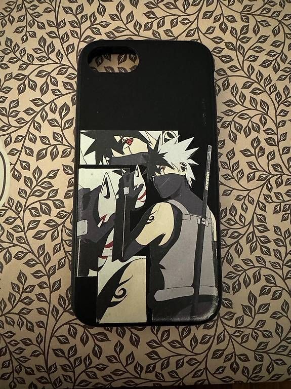 Coques & Protection écran: Rhinoshield Iphone 8 Kakashi – D'occasion à Rheinfelden par dan_n5k8