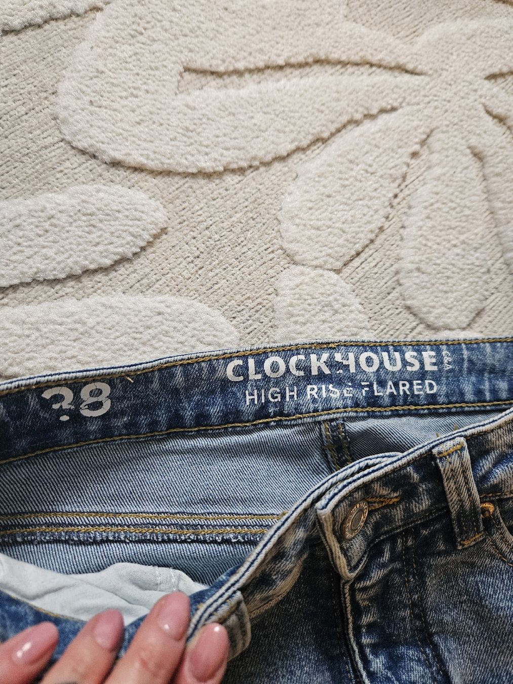 C&A Jeans: Clockhouse Flared high Waist Jeans/Gr 38 – Usato da Baar venduto da BlackCat_13 4