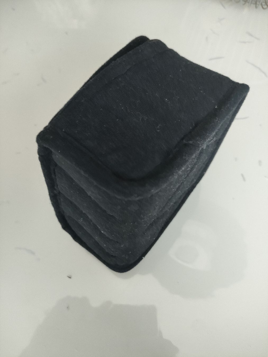 Borse da donna: Nagellack Aufbewahrungstasche schwarz – Usato da Muri AG venduto da Mupuputs 3