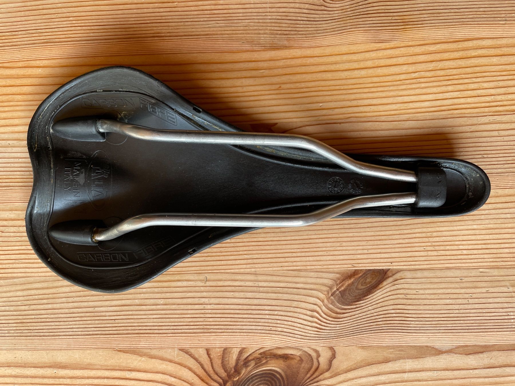 Selle Italia Pezzi di ricambio: Selle Italia en carbone – Usato da Les Vérines venduto da Francky_Lee_Jr 2