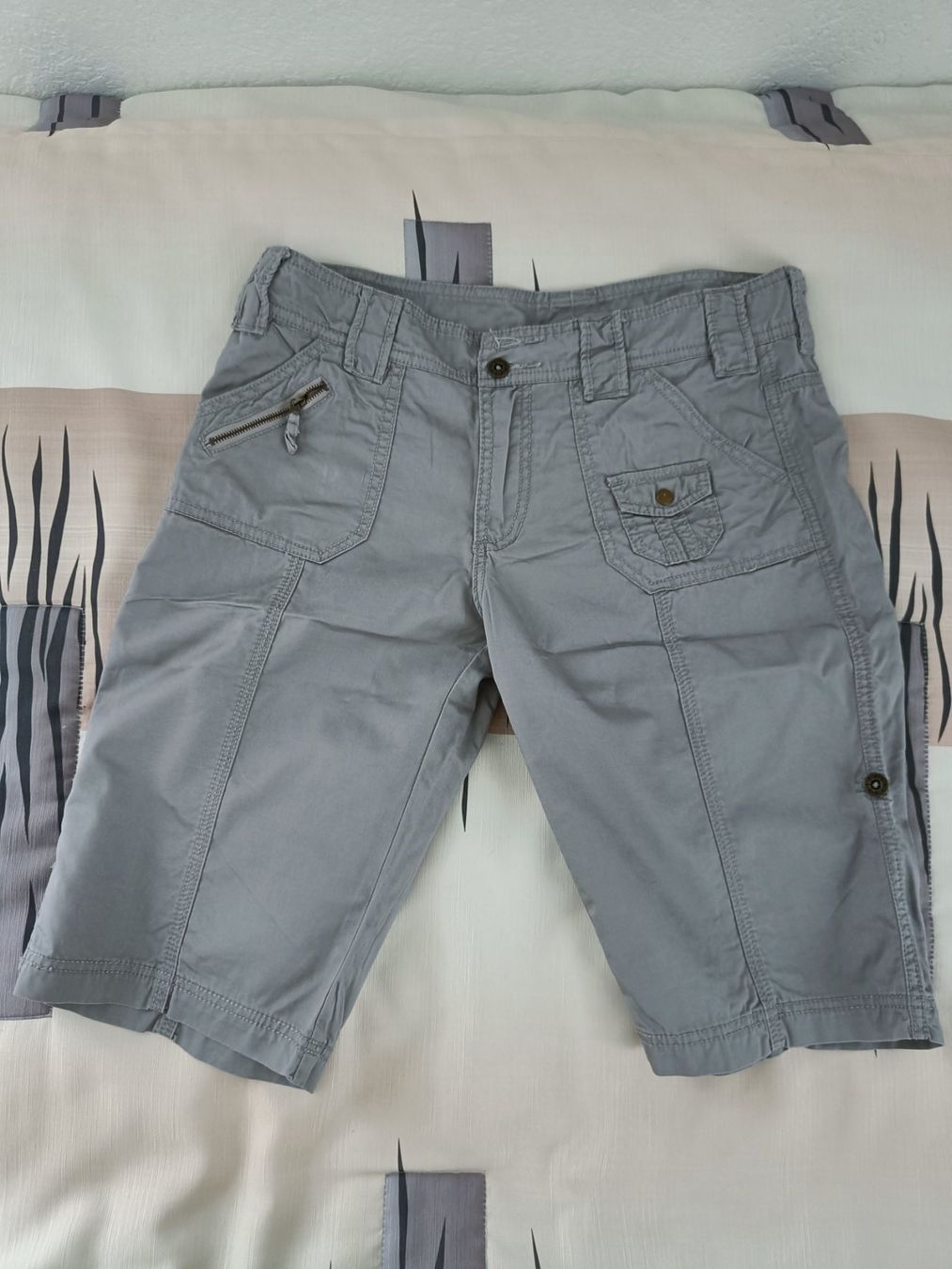 Hosen: Damen Artime Shorts – Neu (gemäss Beschreibung) aus Schwyz von Francesca54