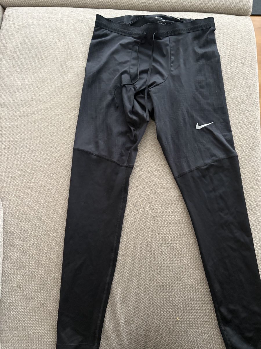 Nike Hosen: Nike Long tights M – Gebraucht aus Zürich von von_sj9s 1