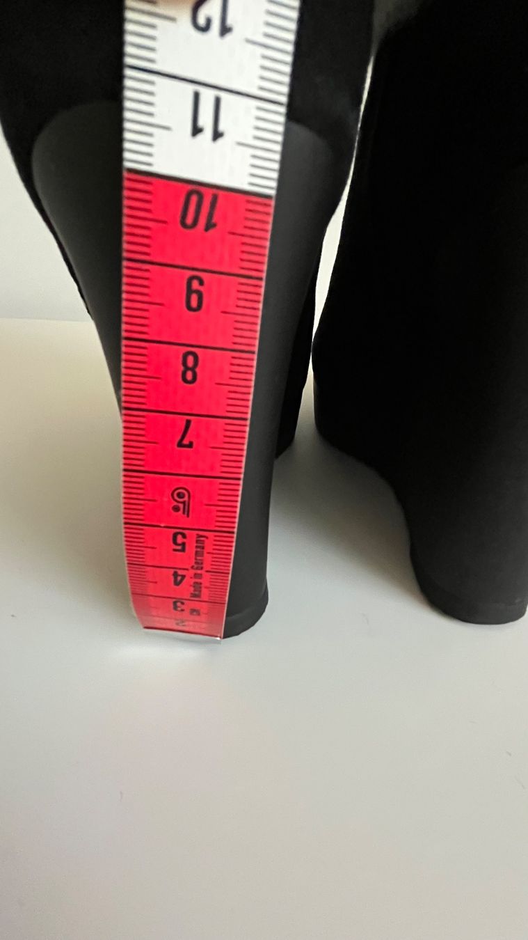 Damenschuhe: Süße Stiefel Gr.35-36 – Gebraucht aus Stäfa von Exclusive0 5