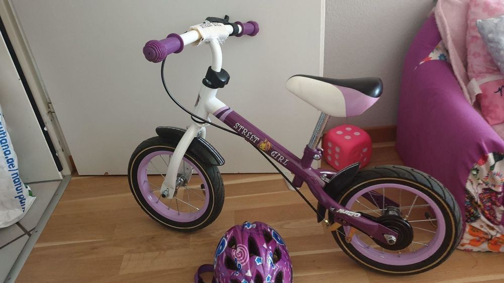 Avigo street hot sale girl balance bike