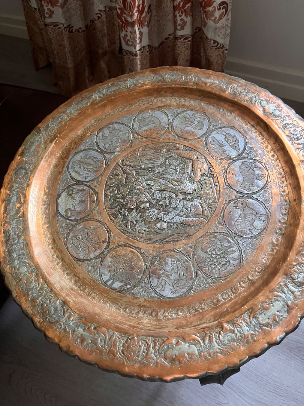 Tables: Tisch rund – D'occasion à St. Margrethen SG par Lillicasso 2