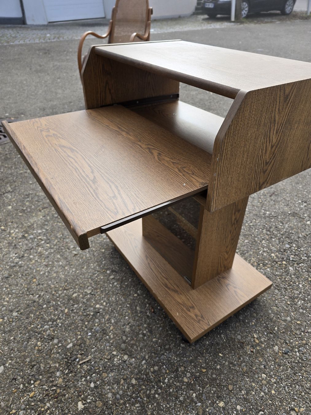 Vetrine: Vintage Design Möbel, Holz Tisch mit Glasvitrine, – Usato da Mettlen venduto da elios0888 7