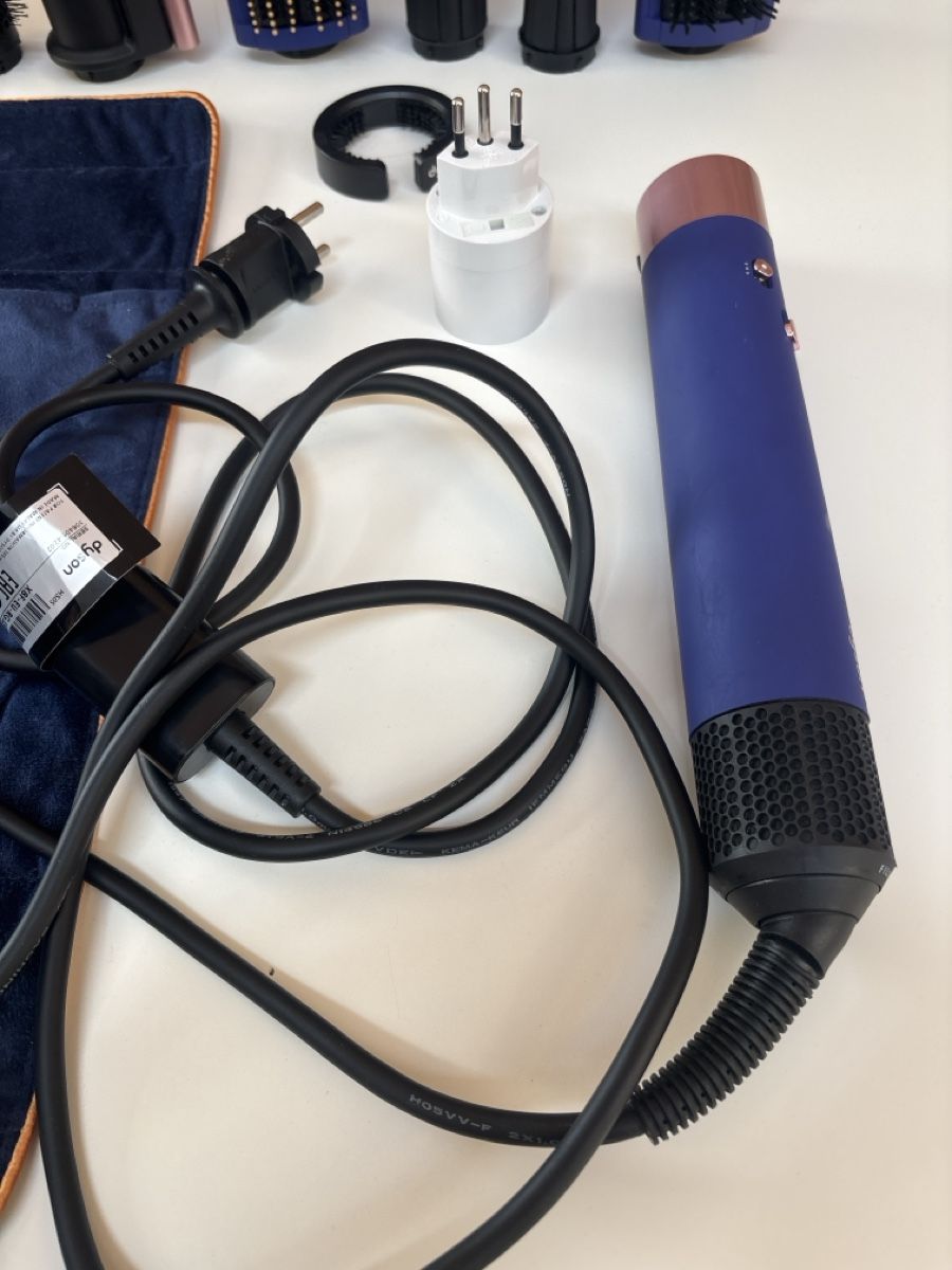 Dyson Sèche-cheveux: Dyson Airwrap Complete Blue Rosegold Neuwertig – D'occasion à Ipsach par alou01 2
