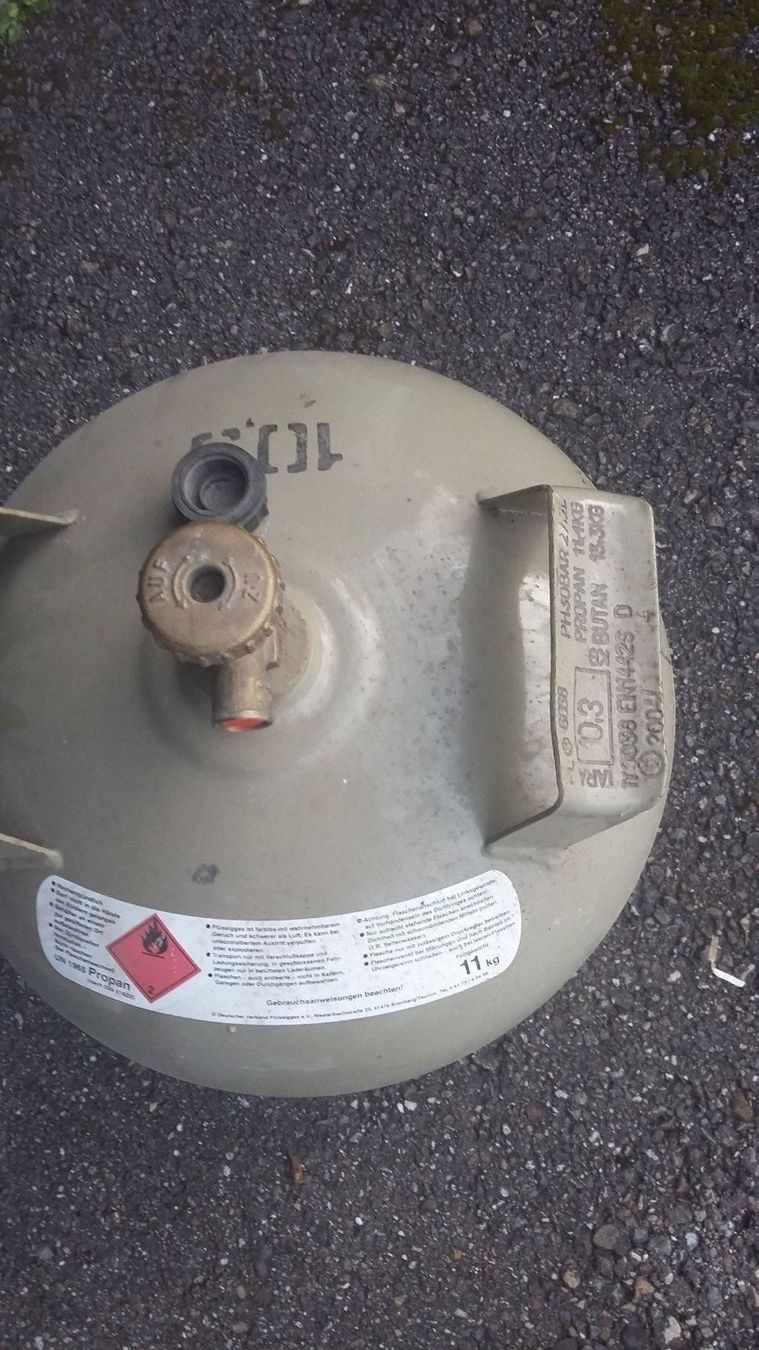 Griglie: Gas Flasche, deutsches Modell – Usato da Kriens venduto da Allerhand5 1