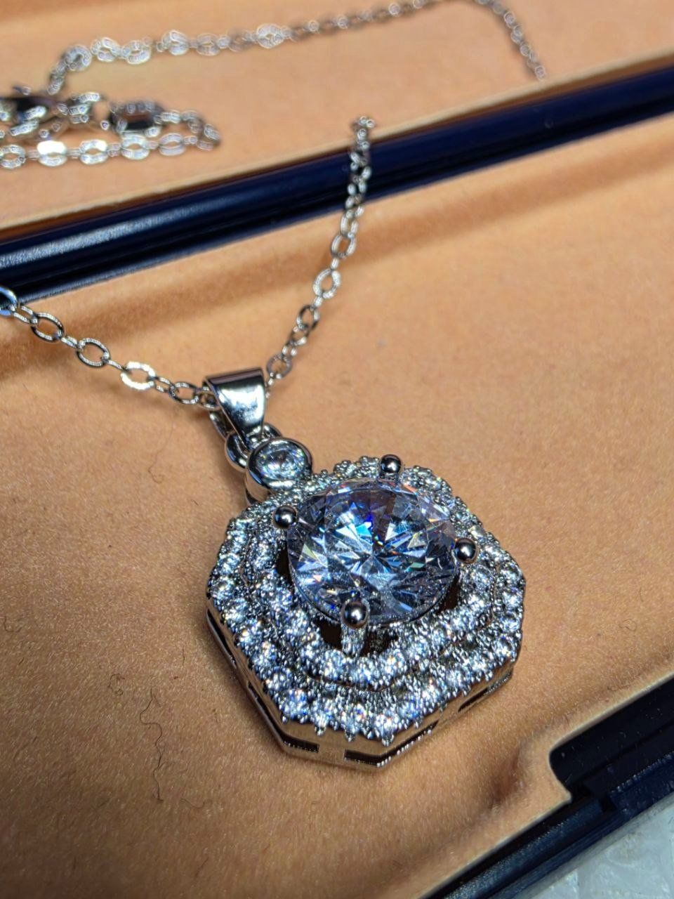 Catenine: Collier argent avec zircons – Nuovo e nell'imballaggio originale da Reconvilier venduto da Tsma67 4