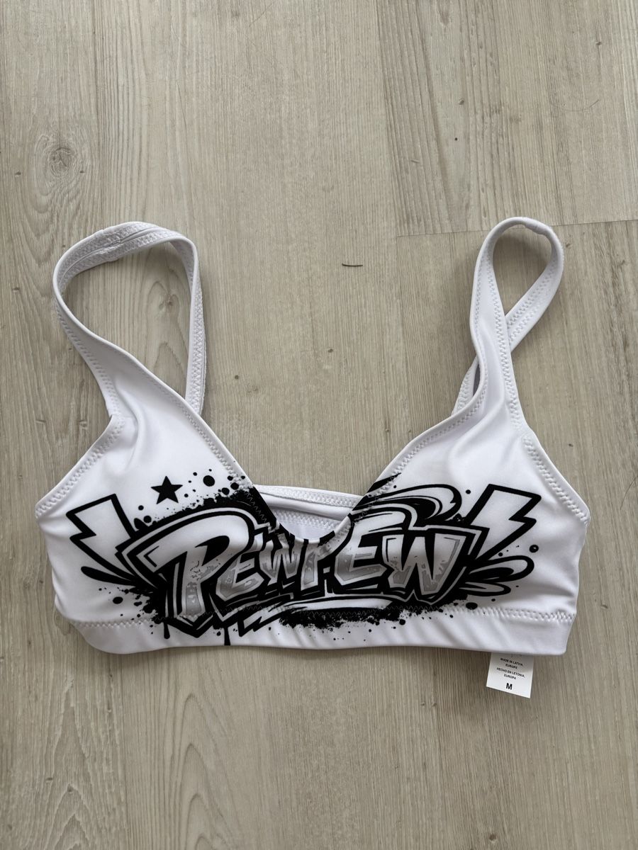 Top: Bralette top – Nuovo (secondo la descrizione) da therwil venduto da ayumi991