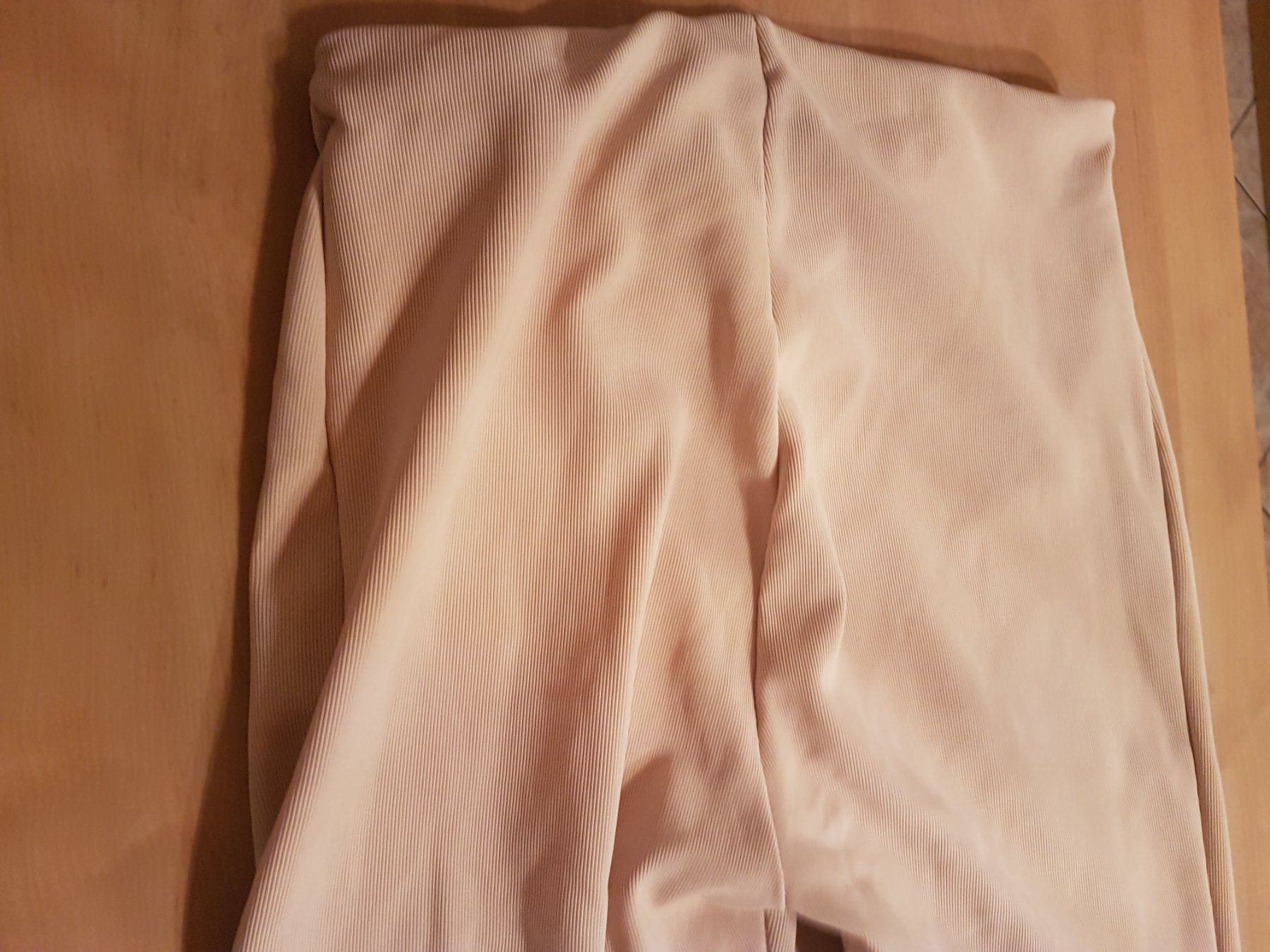 Pantaloni: Pantalon taille L marque Amisu – Usato da Villiers venduto da san_jn5w 4