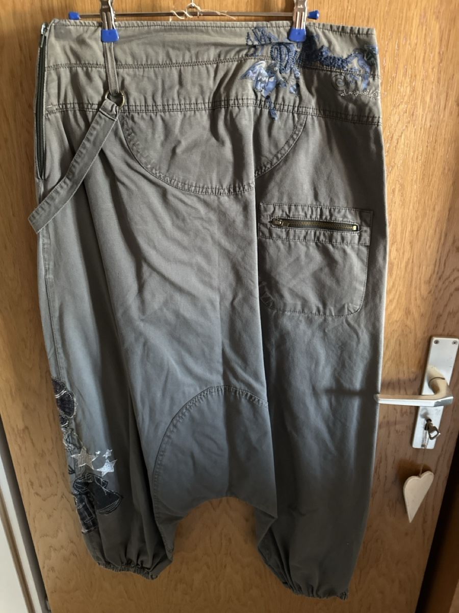 Pantaloni: Harems Hose von Desigual m/L – Usato da Trüllikon venduto da angela4444 2