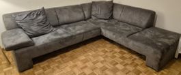 Gemütliches Ecksofa in Anthrazit