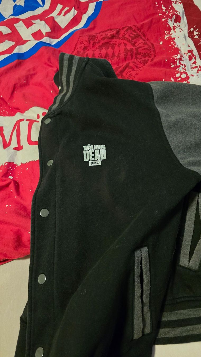 Giacche: The walking dead Jacke – Usato da Winterthur venduto da mat_q6yk 1