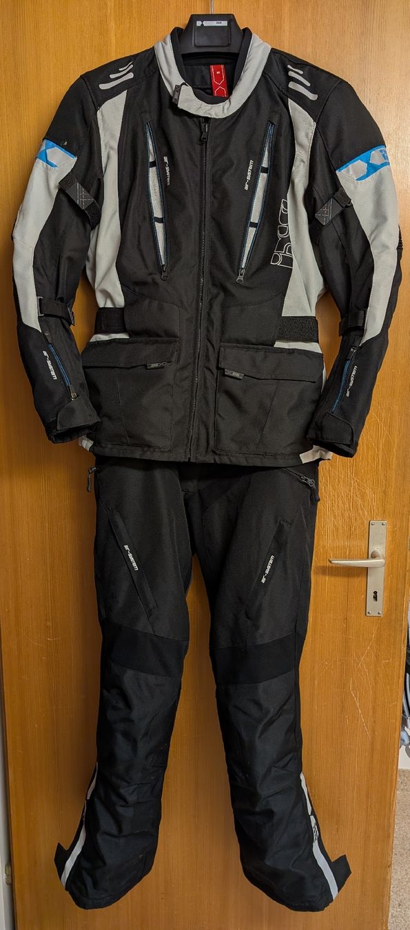IXS Kleiderpakete: iXS Motorradjacke inkl. Motorradhose – Gebraucht aus Niederurnen von maus.on.the.bike
