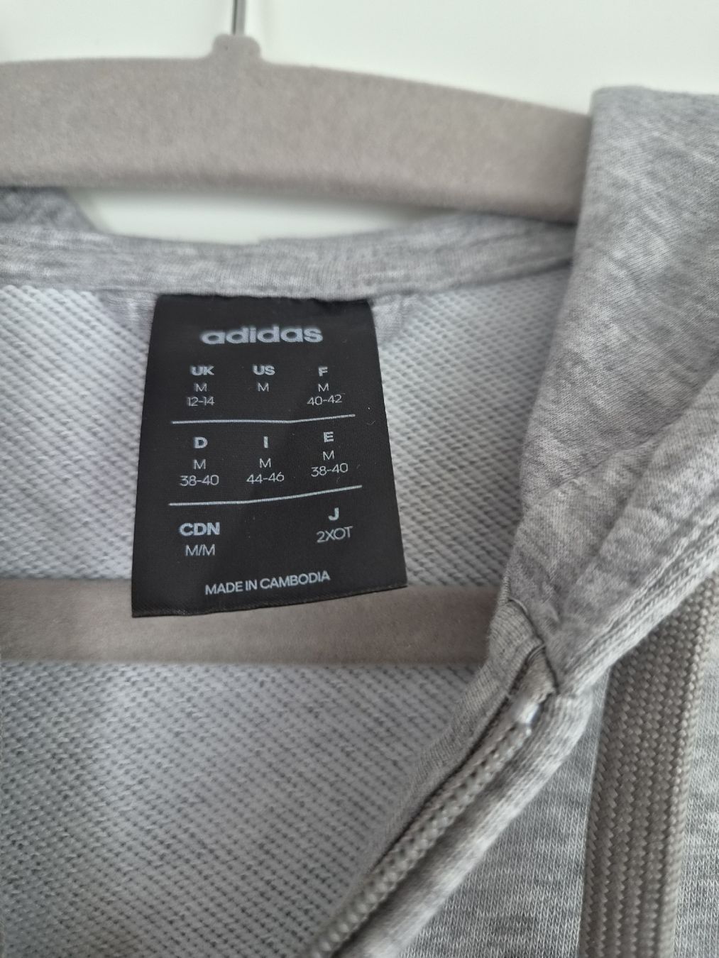 Adidas Maglioni & Felpe: Adidas Kapuzenjacke Gr. M, Grau/Rosa – Usato da Altishofen venduto da tammy05 3