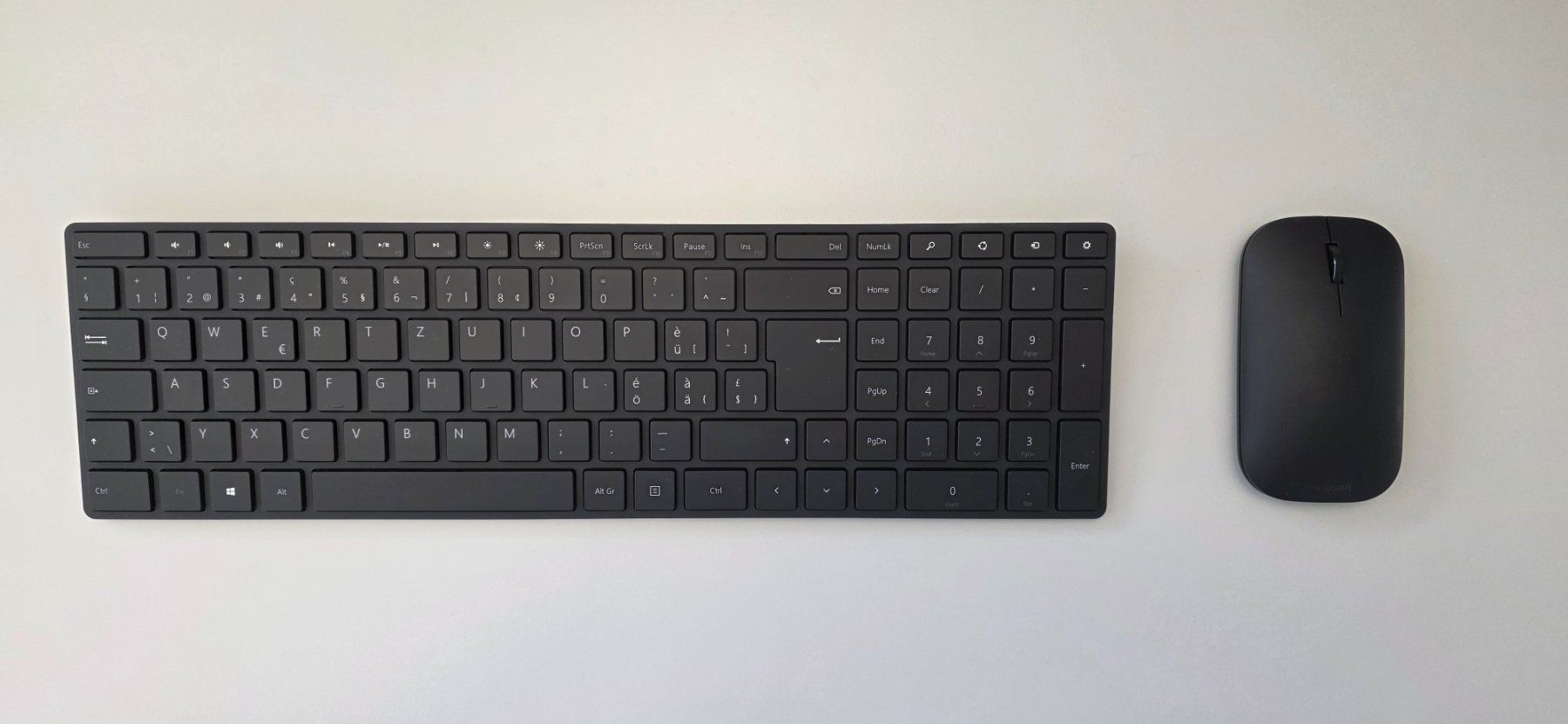 Microsoft Tastiere: Microsoft Designer Bluetooth Desktop - Maus und Tastatur – Usato da Basel venduto da TomRiddle 3