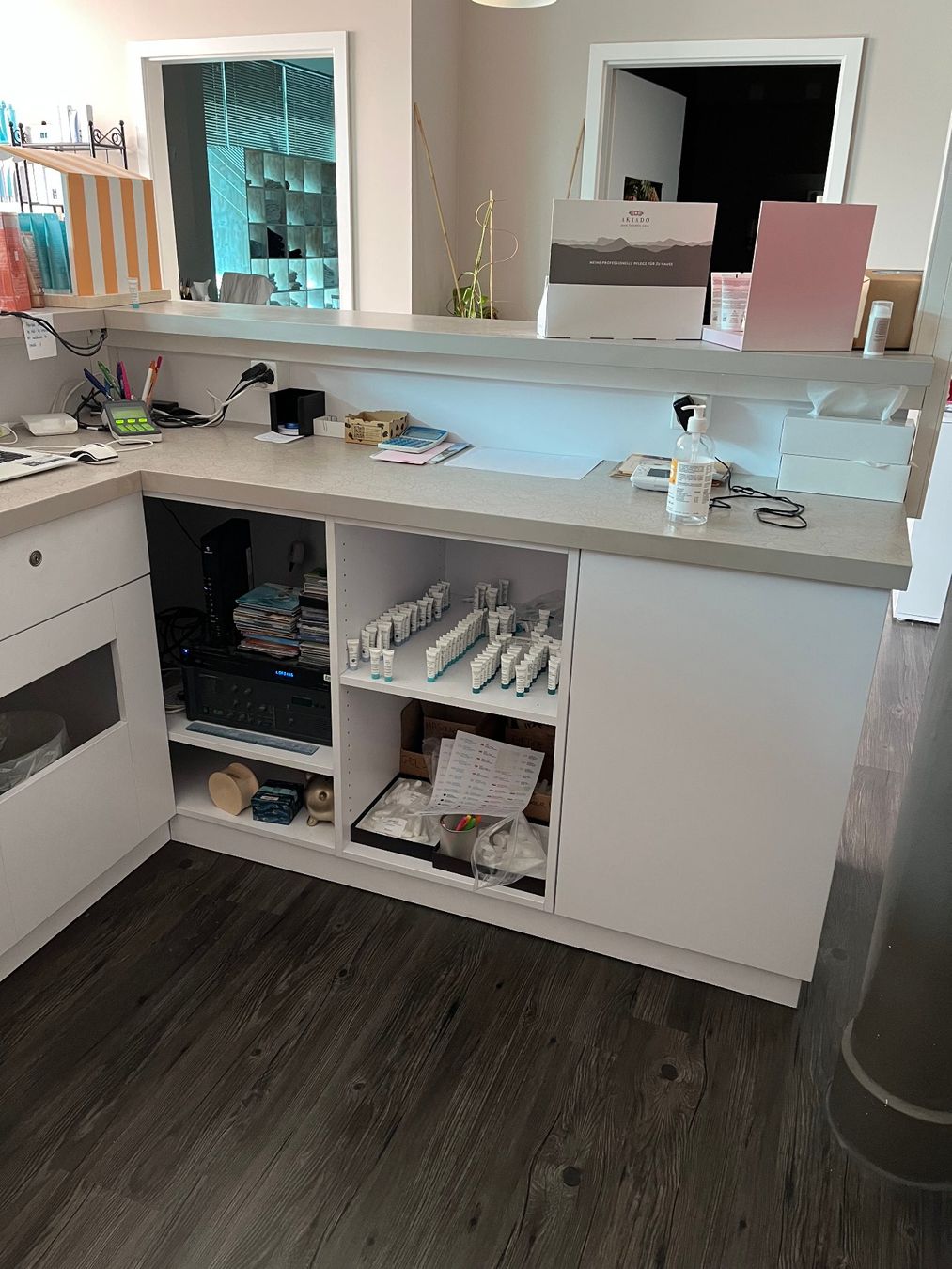 Allestimento di negozi e stand fieristici: Comptoir d'accueil artisanal – Usato da Tavannes venduto da dada017 1