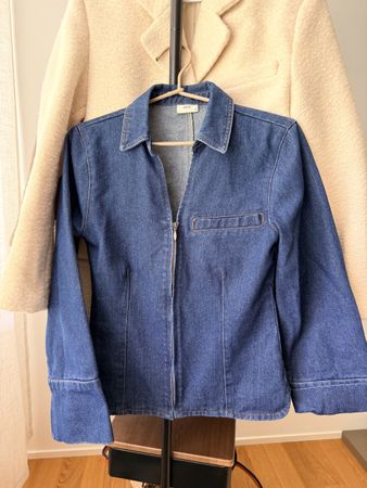 Jeans Jacke mit Reissverschluss, Frühlings Look, Gr. XS