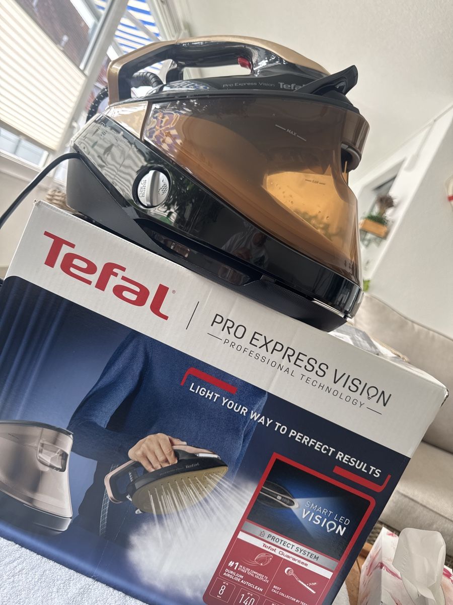 Tefal Ferri da stiro: Pro express vision-8 bars GV 9820 – Usato da Glattbrugg venduto da prod01