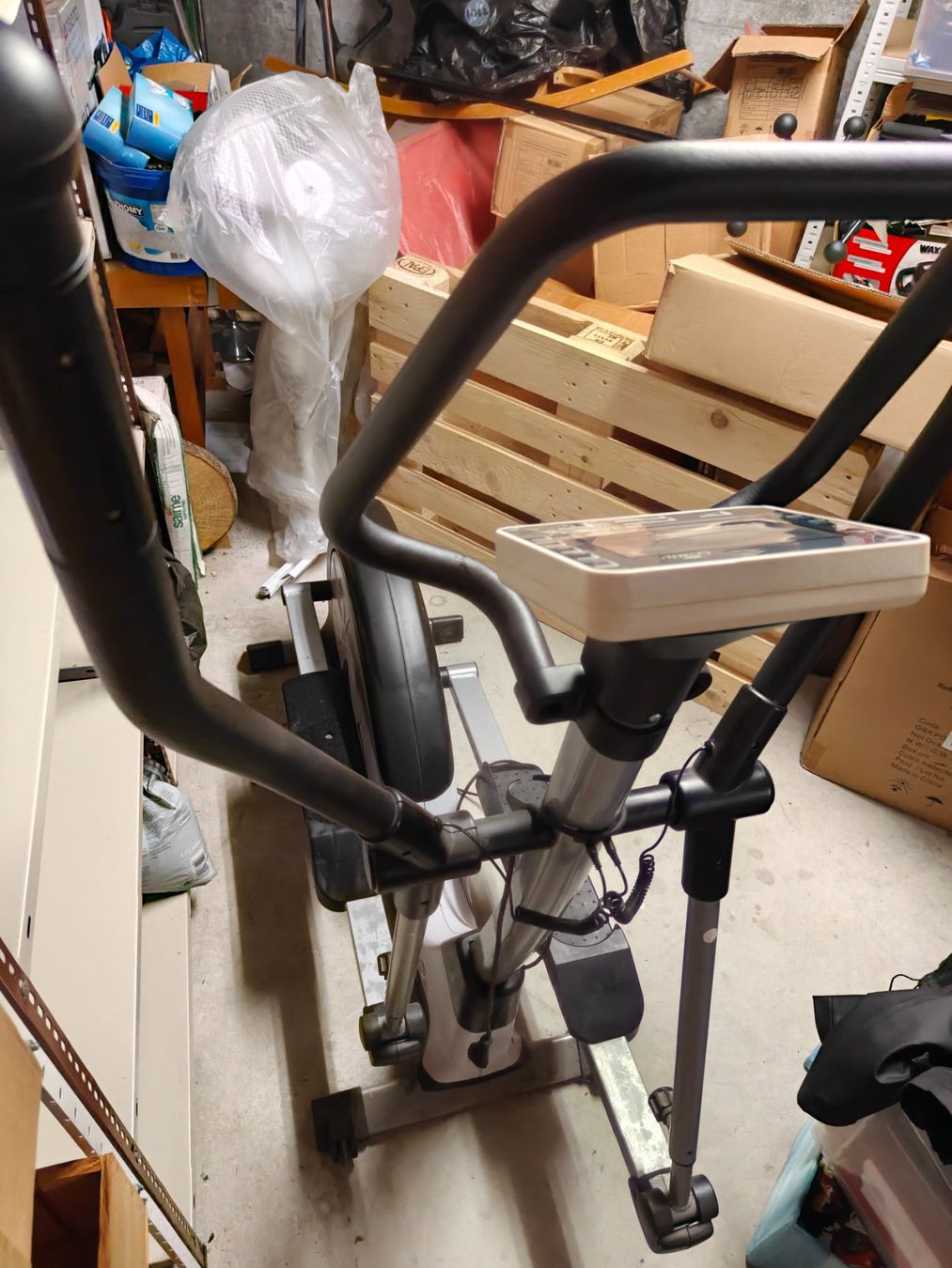 Hometrainer: Crosstrainer Crane mit Display gut erhalten – Gebraucht aus Dintikon von ile_nf28 2
