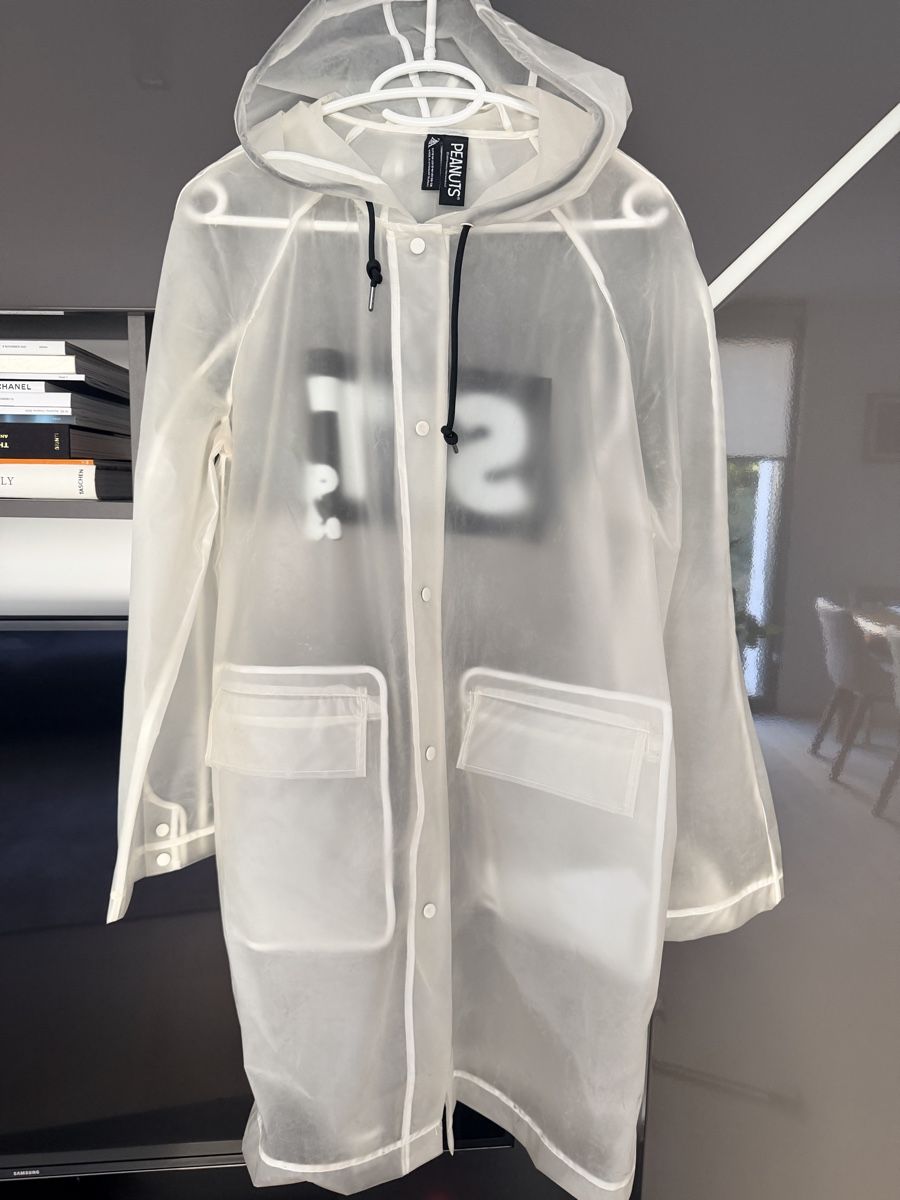 Zara Cappotti: Impermeabile trasparente Zara Peanuts – Usato da Lugano venduto da fer_ckb9 1