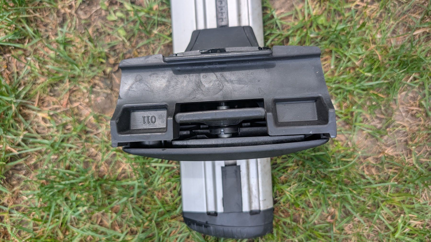 Thule Dachträger: Thule Dachträger EvoFlush/Wingbar Komplettset VW Passat – Gebraucht aus Uster von Rockus 4