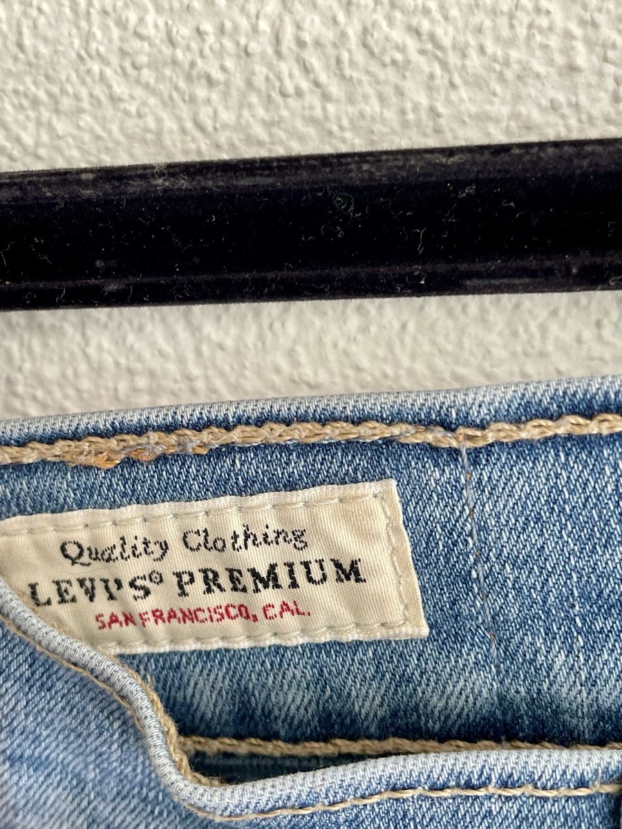 Levi's Jeans: Levi's Premium Jeans 720  Grösse 27 – Usato da Richterswil venduto da Prangins9 1