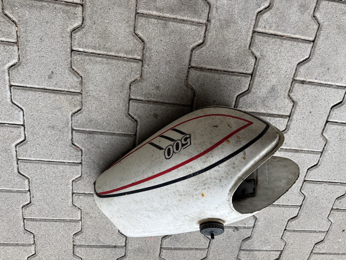 Sonstiges Fahrzeugzubehör: Mofa/Töff Tank – Gebraucht aus Horriwil von Carrera68 1