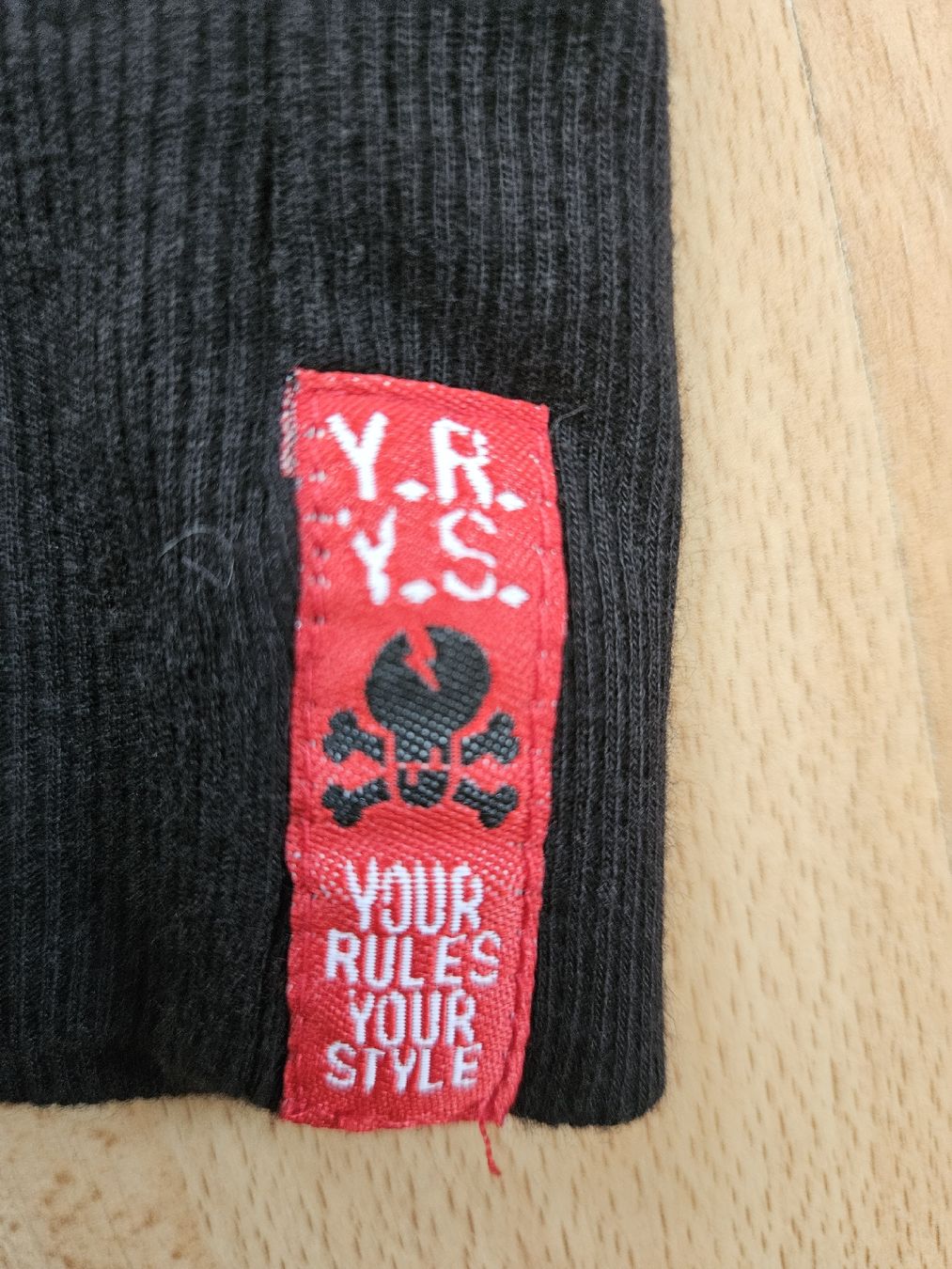 Top: Y.R.Y.S. Sommer Top, trägerlos – Usato da Ebikon venduto da SecondChance_byM 2