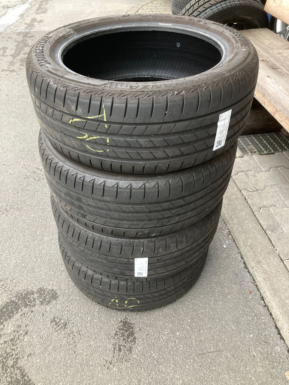 Bridgestone Pneus & Kompletträder: 225/45R17 Sommerpneu Bridgestone – Gebraucht aus Cham von WB2223