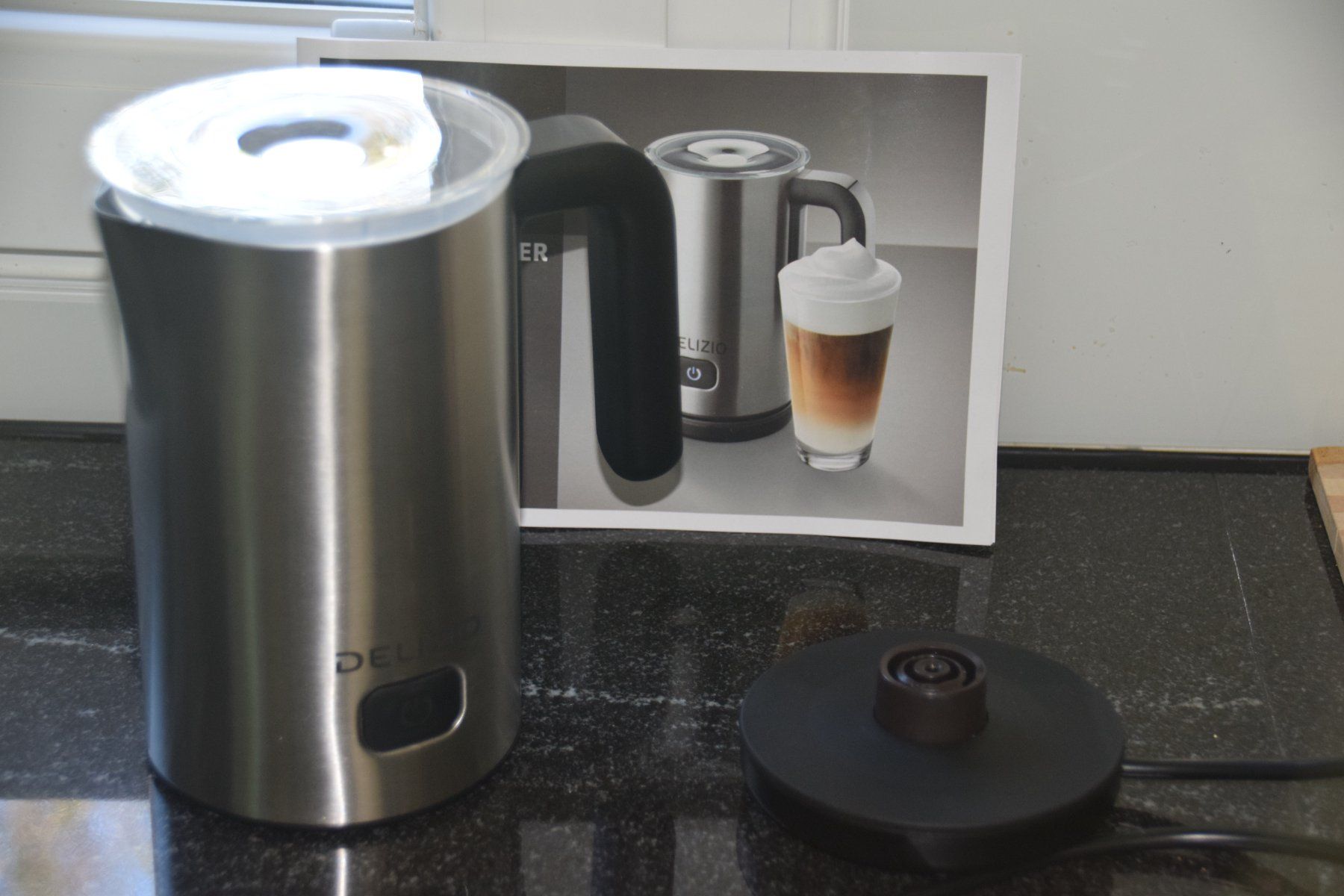 Migros Elettrodomestici da cucina: Milchschäumer Delizio mit Station, neu – Nuovo e nell'imballaggio originale da Rüti ZH venduto da Mei996 1