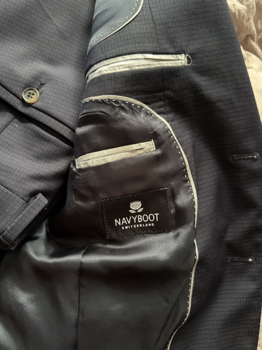 Navyboot Completi, tute sportive e funzionali: Herren Anzug Navyboot dunkelblau Grösse 46 gebraucht – Usato da Baar venduto da Ensar_Kalender 1