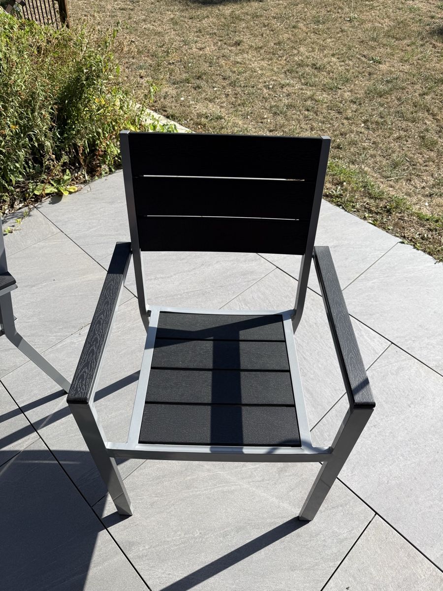 Tischset: Gartentisch inkl. 4 Stühlen – Gebraucht aus Köniz von sel_qf77 2