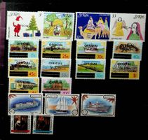 ST KITTS BEAUX TIMBRES NEUFS + OFFICIELS /AT30