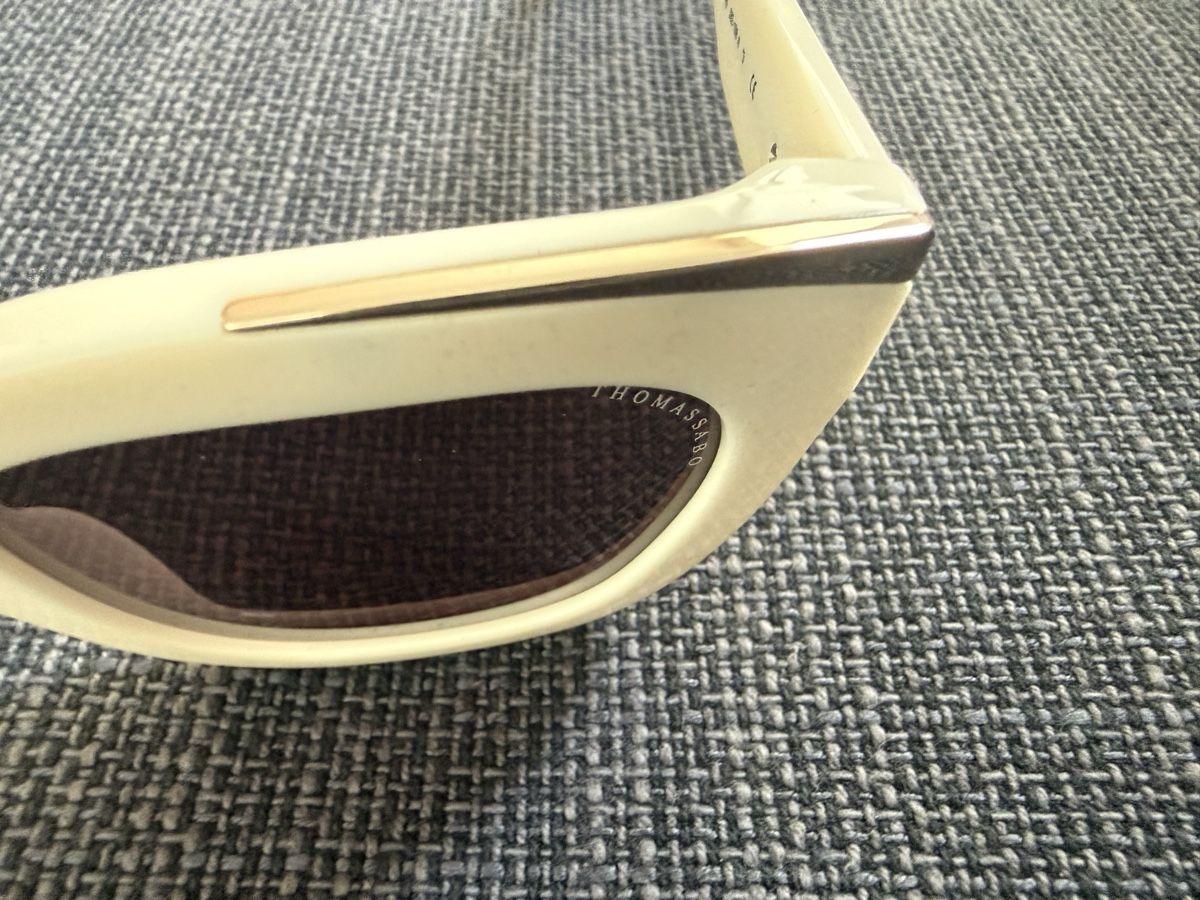 Thomas Sabo Occhiali & Lenti: Sonnenbrille Thomas Sabo weiss mit Etui Modell E0017 – Usato da Eglisau venduto da Nic1906 2
