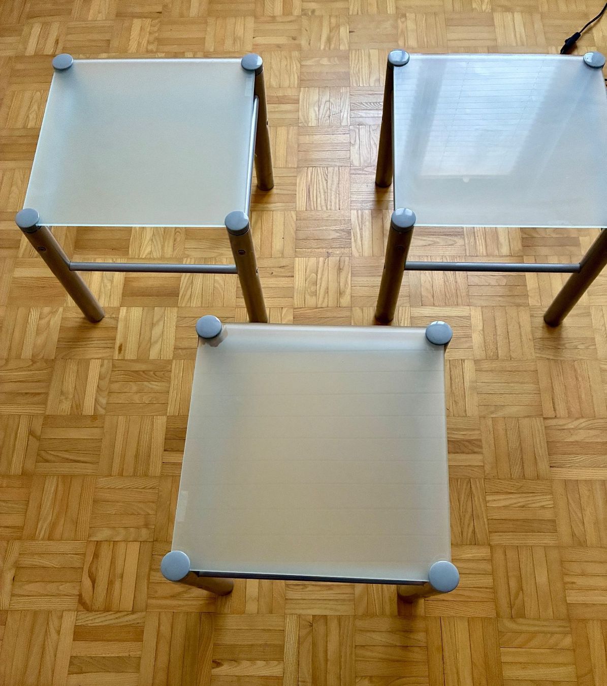 Comodini: Nachttische oder Beistelltische – Usato da Ammerzwil BE venduto da Frama0 2