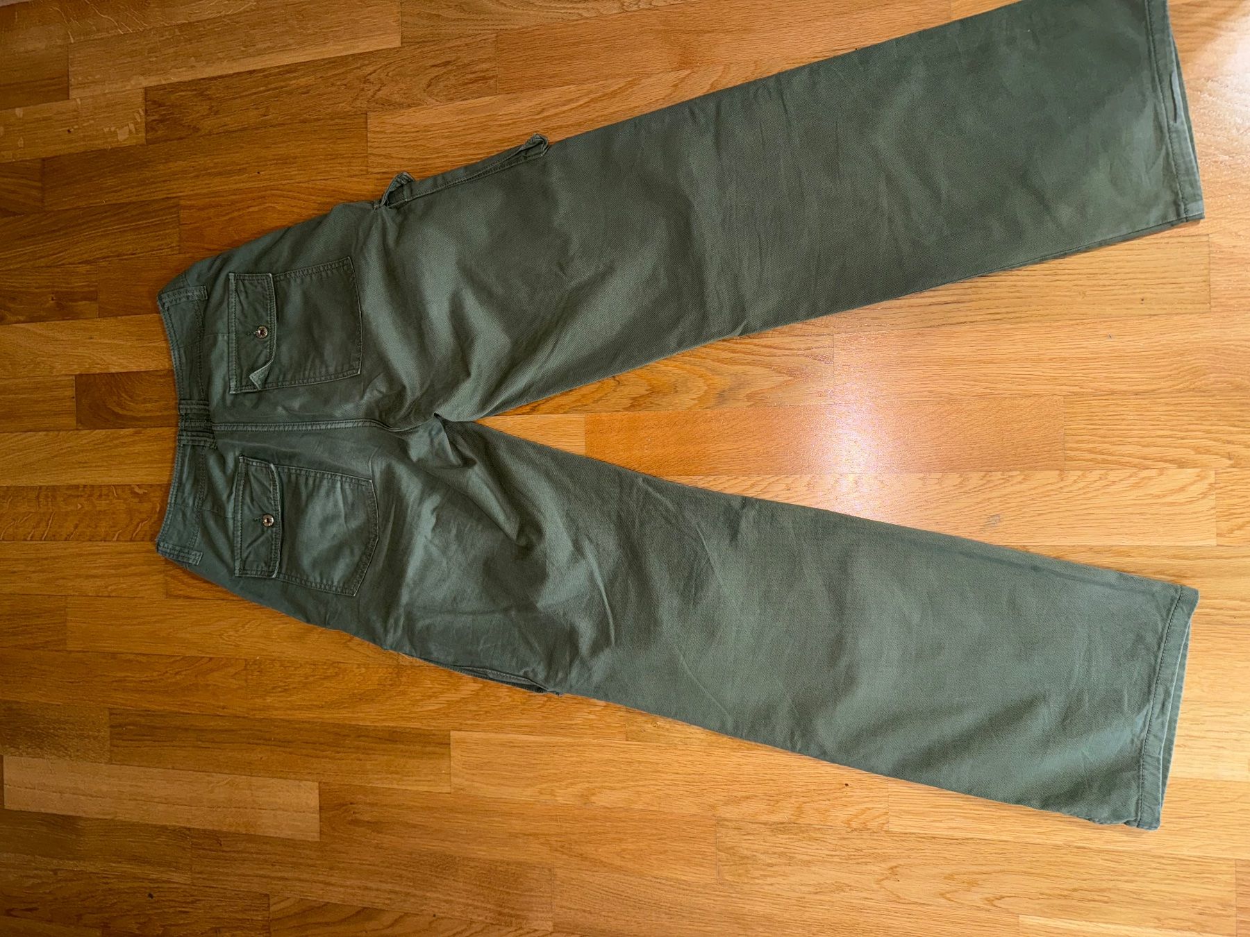 Hosen: 2 pantalons cargo – Gebraucht aus Cologny von PEACEANDLOVE 5