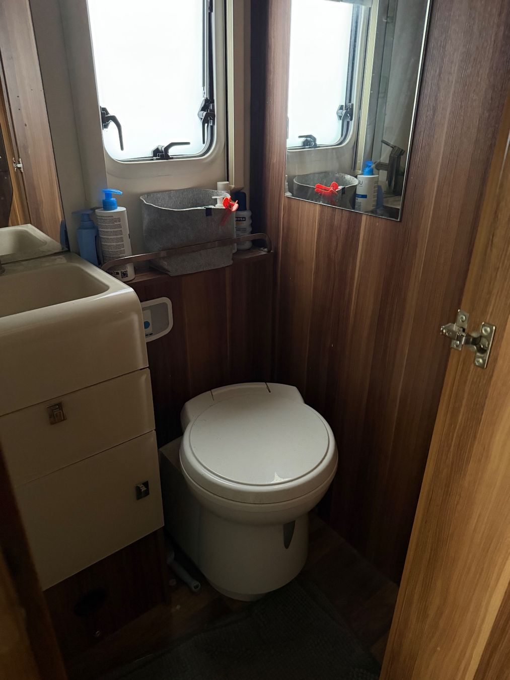 Mobilhome: Roller Team MAGNIFICO GARAGE – Usato da Oberwil-Lieli venduto da Rossorubino 5
