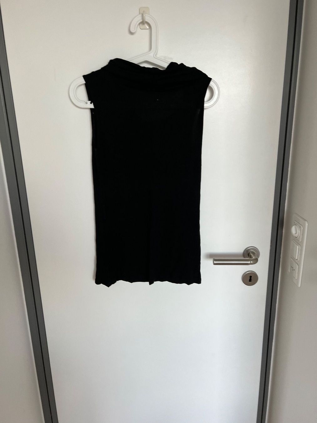 Blusen: Vero Mods Shirt – Gebraucht aus Biel/Bienne von RO19 1