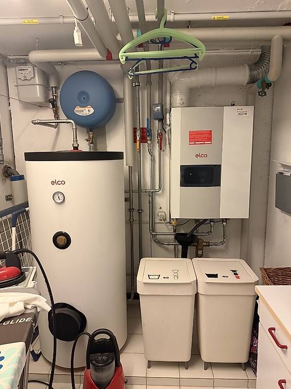 Radiatori: Chaudière à gaz avec chauffe eau  – Usato da Epalinges venduto da ben_r5x5