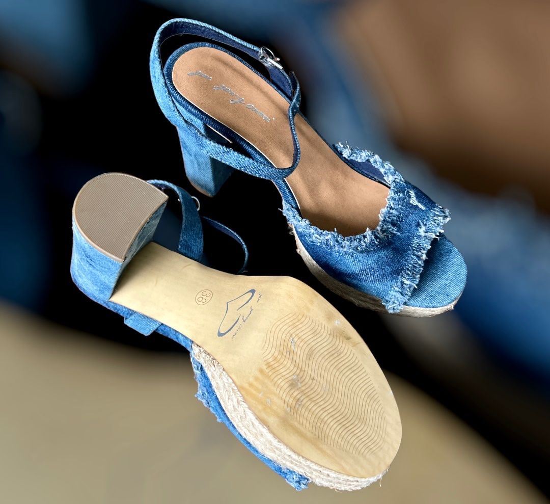 Scarpe da donna: Sandales talons hauts – Usato da Vuisternens-Romont venduto da gol_xp6p 2